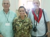1° raduno Ascoli Piceno dal 9 al 10 settembre 2011 -  foto...083 - in posa con la soldatessa....jpg